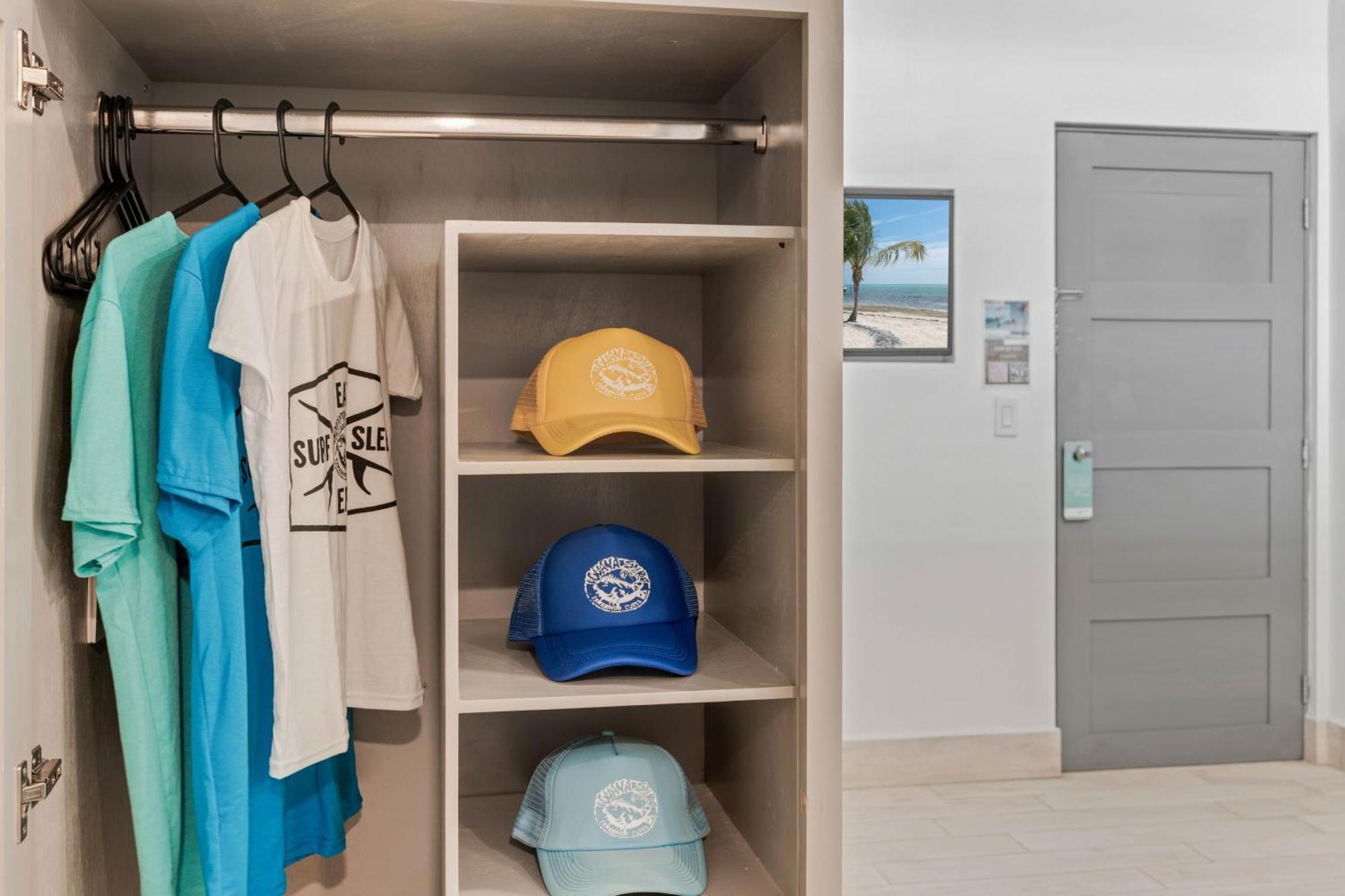 ホテル Iguana Surf Camp タマリンド エクステリア 写真