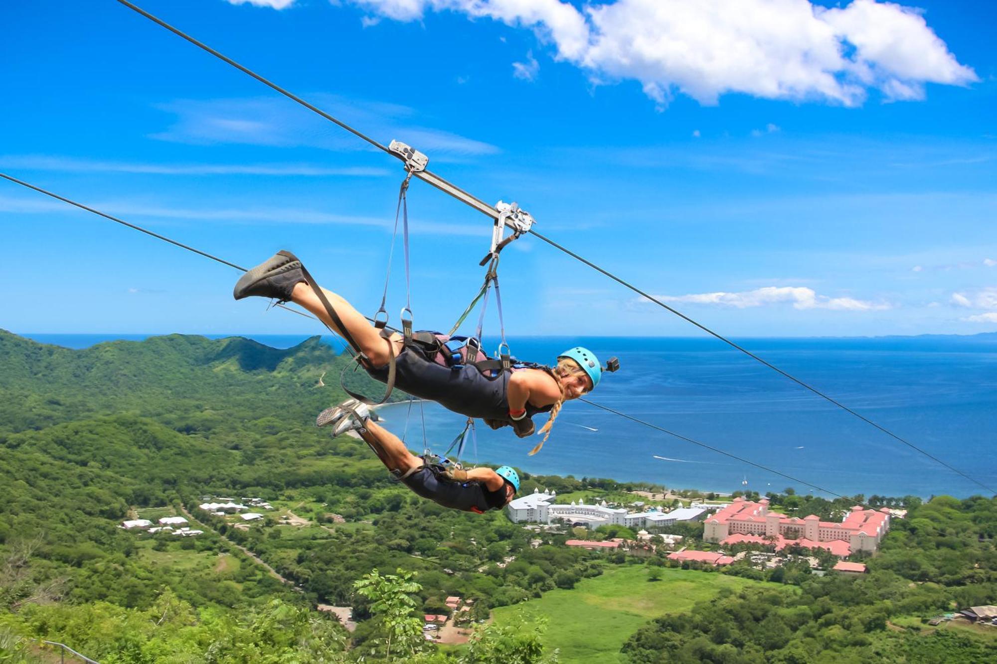 ホテル Iguana Surf Camp タマリンド エクステリア 写真